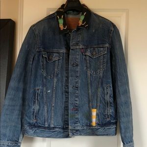 Men’s Levi’s denim jacket